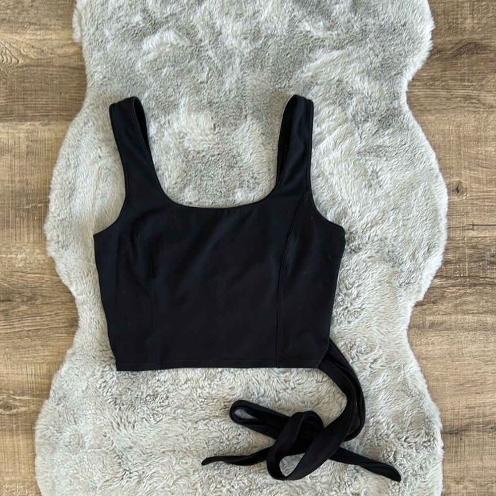Lululemon Get Centred Crop Tank - Picture 4 of 7